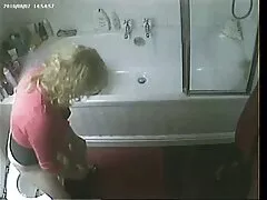 A fehér srác nagy pillantást az első, hogy szex nem csak egy fekete nő, aki szintén két fekete lány amatör sexvideok ugyanabban az időben. Egy nap a gyermeknek lehetősége van arra,hogy lefeküdjön két kibaszott fekete nővérrel. Vékony lány, barna bőr kezd szopni két fehér férfi nagy. Az orális bemelegítés után hőseink az FFM csoportban szexelnek, a spermát a fekete lyukba pumpálva nedvesítik őket.