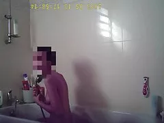 Egy fiatal meleg férfi nagyon jóindulatúnak és kedvesnek tűnik, orvosi vizsgálatra érkezett a kórházba. Gaia részt vesz az eljárásban, amely nagyon szórakoztató és barátságos. Spermát kell adni az elemzéshez. Meztelenül feküdt a kanapén, férfi, fiatal barátok, visszavonjuk a csirkét, annak kemény. Szereti üldözni gazdag férfiak, jóképű, abban az időben, amatőrszex nyögött, édes, és hamarosan ő az összes sperma egy kémcsőben.