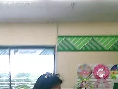 Sadiuga fehér lány, fekete az ülésen, így kellett állni a nagyon kényelmetlen. A hátával ívelt, megsérült, de ez hazi szexvideo csak a kínzás kezdete. Egy kis simogató vagina egy fekete nő egy vibrátort, a férfi hajt be neki, kakas gumi, gép szex, kétségbeesett. Egy szexgép szexel egy fekete nővel, amikor kibaszott durva volt.