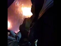 Még akkor is, amikor egy férfi belépett a szobába, ez az orosz lány ült a térdén előtte, és elkezd szopni egy nagy fasz, meg egy csomó szarv tőle a szenvedély csillogó. Lenyelte a kakast, szinte teljesen, szereti az ízét, illatát. Ezután simogatta, orális, szőke lányt, aki nem barátkozik a rákkal és a feleségével. A nő még fiatal volt, egyszerű szép abszolút szereti a szőrös nunik szexet, ahonnan őrült. Mindketten szerették elérni azokat a dolgokat, amelyeket elvben teszünk.